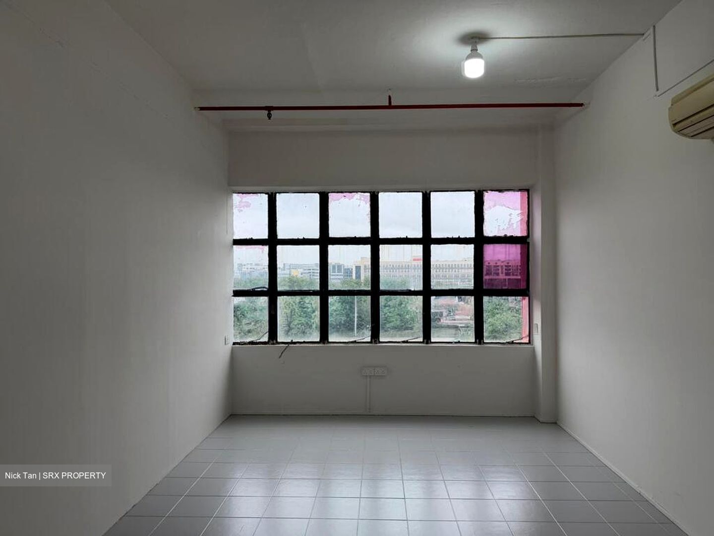 Gordon Industrial Building (D14), Factory #566001841